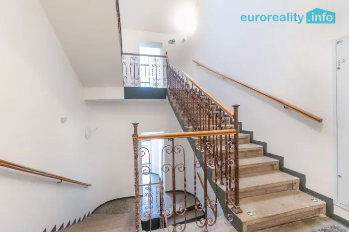 Pronájem bytu 2+1, Mladá Boleslav, náměstí Míru, 73 m2