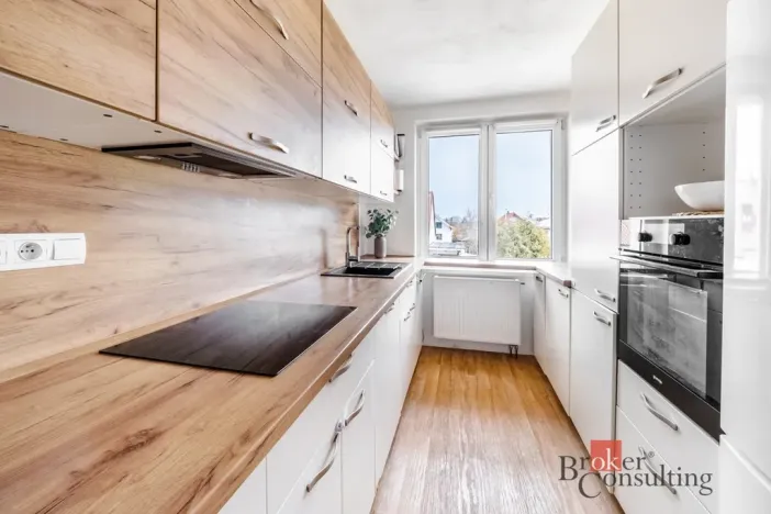 Prodej rodinného domu, Ledenice, Na Zahradách, 220 m2