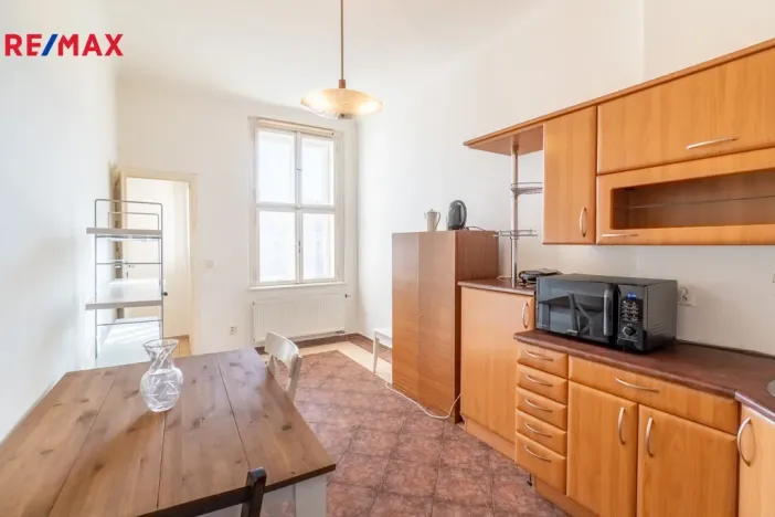 Pronájem bytu 1+1, Praha - Bubeneč, Eliášova, 55 m2