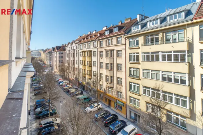Pronájem bytu 1+1, Praha - Bubeneč, Eliášova, 55 m2