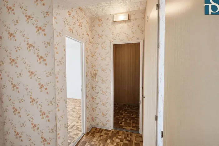 Prodej bytu 2+kk, Praha - Radotín, náměstí Osvoboditelů, 47 m2