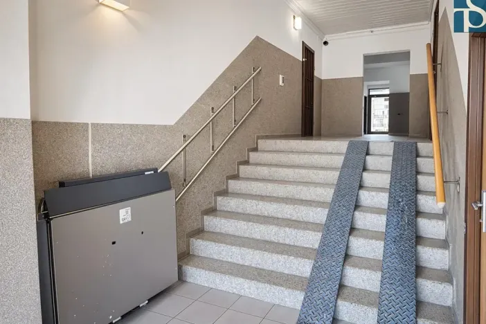 Prodej bytu 2+kk, Praha - Radotín, náměstí Osvoboditelů, 47 m2