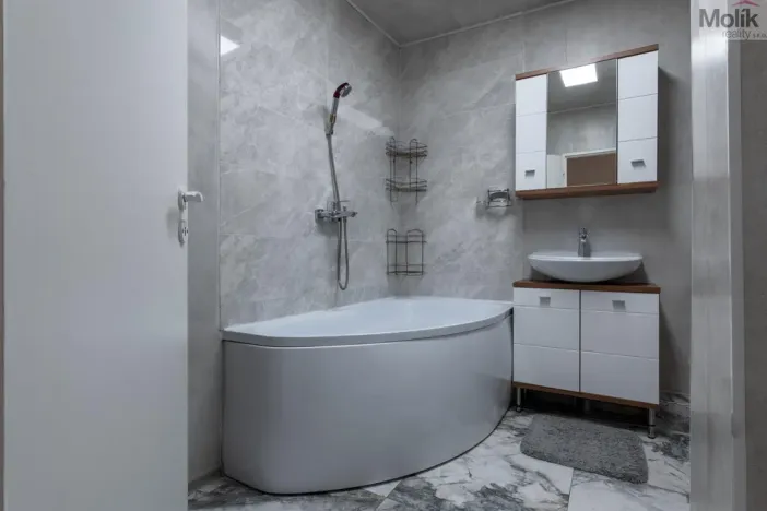 Prodej bytu 3+1, Most, Česká, 81 m2