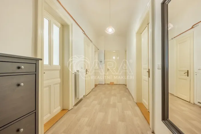 Pronájem bytu 3+1, Praha - Vinohrady, Lužická, 93 m2