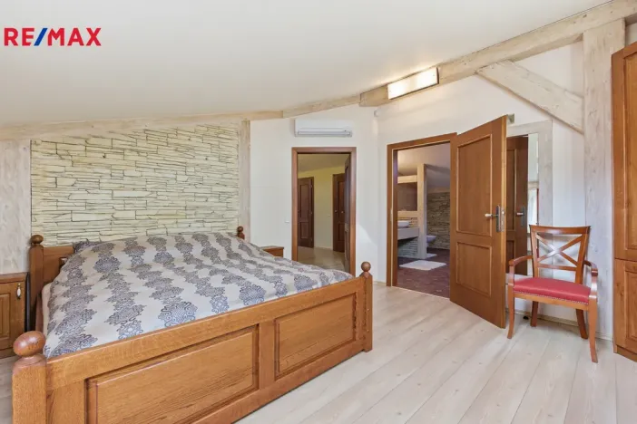 Prodej kanceláře, Karlovy Vary, Moskevská, 205 m2