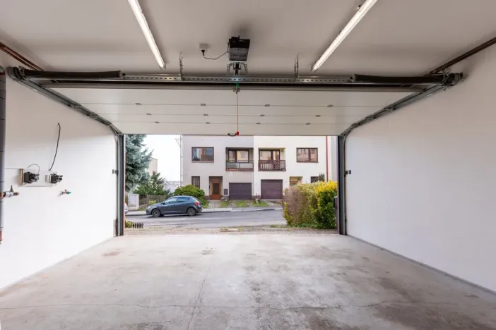 Pronájem rodinného domu, Praha - Smíchov, Zdíkovská, 200 m2