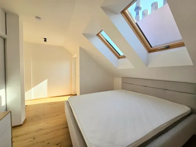 Prodej ubytování, Praha - Vršovice, Ruská, 84 m2