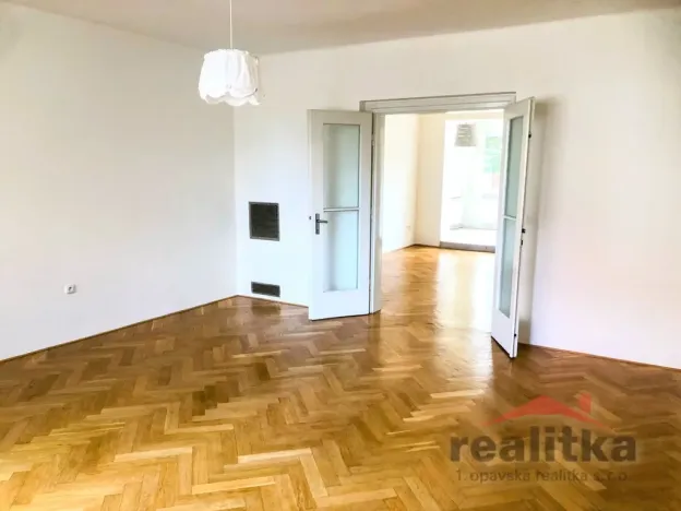 Pronájem bytu 4+1, Opava, Dostojevského, 160 m2