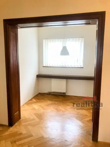 Pronájem bytu 4+1, Opava, Dostojevského, 160 m2
