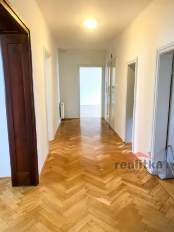 Pronájem bytu 4+1, Opava, Dostojevského, 160 m2