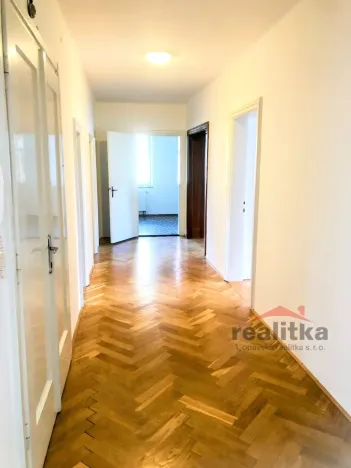 Pronájem bytu 4+1, Opava, Dostojevského, 160 m2