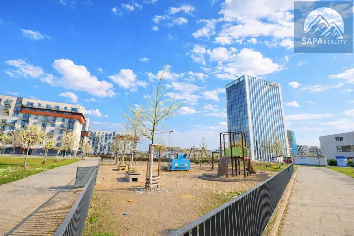 Prodej bytu 3+kk, Praha - Vysočany, Strnadových, 80 m2