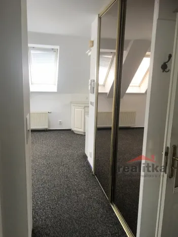 Pronájem bytu 2+kk, Opava, U Pošty, 56 m2