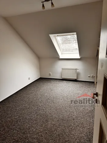 Pronájem bytu 2+kk, Opava, U Pošty, 56 m2
