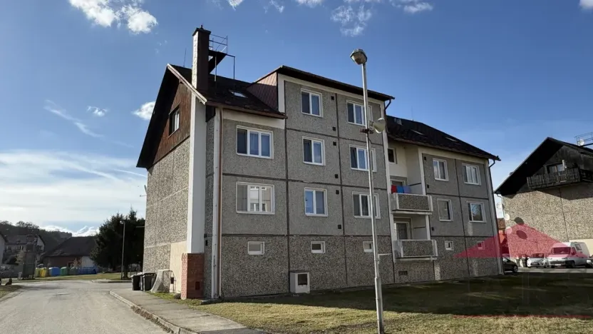 Prodej bytu 2+1, Hrádek, 58 m2