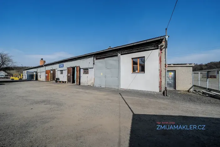 Prodej výrobních prostor, Bílovec, 629 m2
