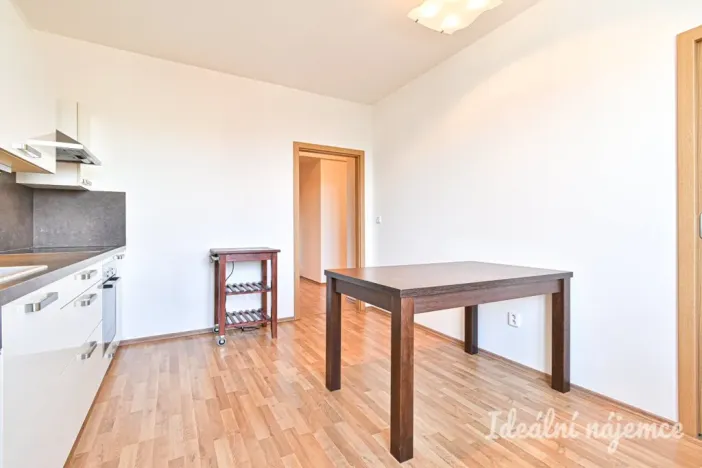 Pronájem bytu 2+1, Brno, Cacovická, 63 m2