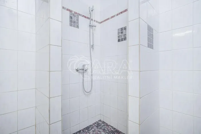 Pronájem bytu 3+1, Praha, Dalimilova, 82 m2