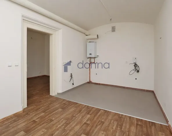 Pronájem obchodního prostoru, Praha, Plaská, 86 m2