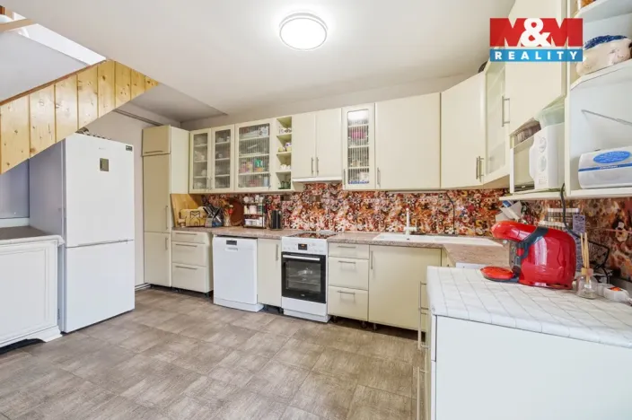 Prodej rodinného domu, Dolní Čermná, 220 m2