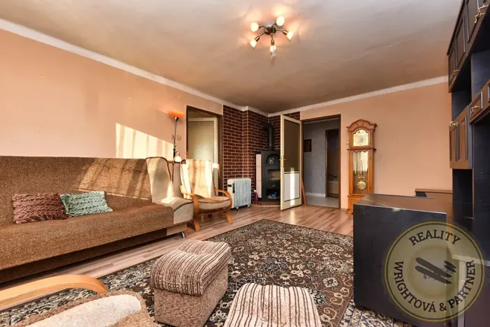 Prodej rodinného domu, Černuc, 240 m2