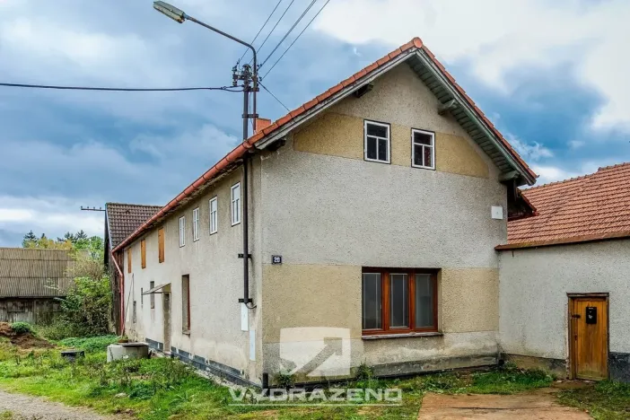 Prodej rodinného domu, Černov, 242 m2