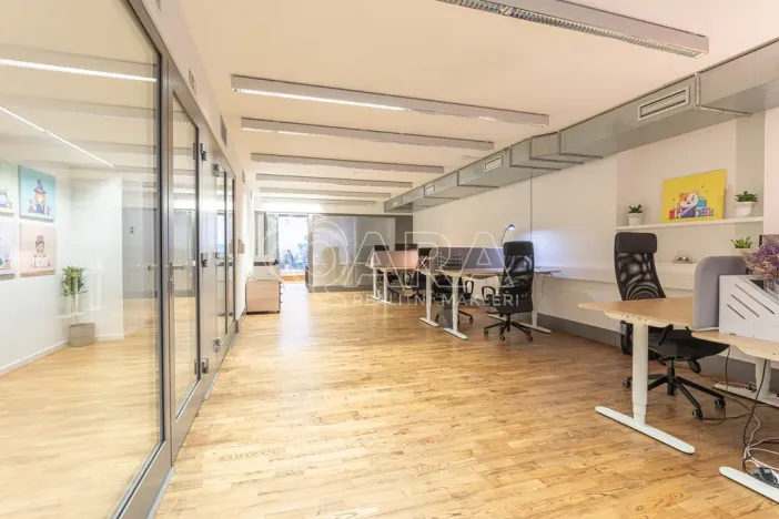 Prodej kanceláře, Praha - Žižkov, Havlíčkovo náměstí, 347 m2