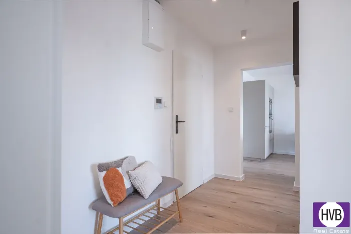 Prodej bytu 4+kk, Praha, Krosenská, 78 m2