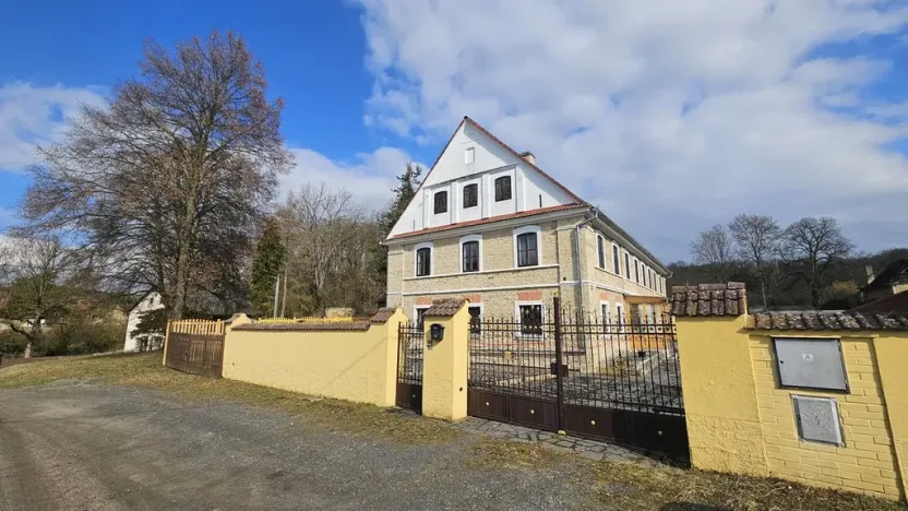 Prodej rodinného domu, Úštěk - Vědlice, 460 m2