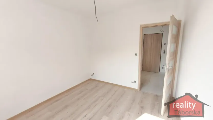 Prodej bytu 2+kk, Nupaky, Nupacká, 42 m2