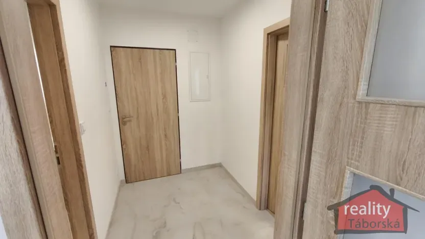 Prodej bytu 2+kk, Nupaky, Nupacká, 38 m2