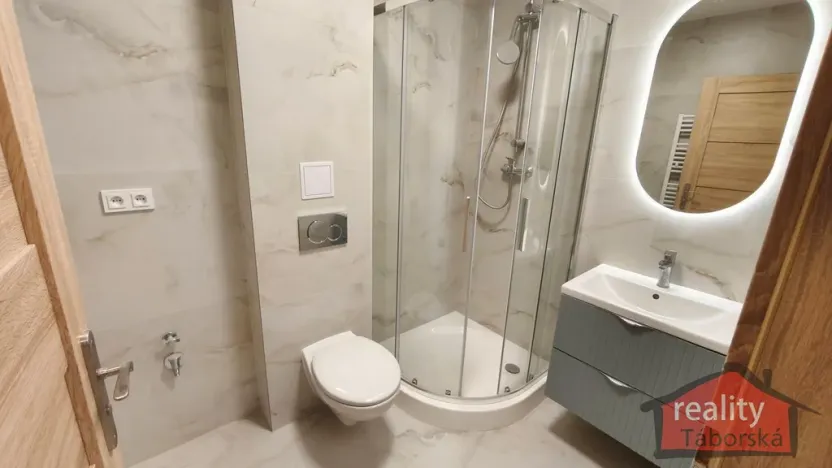 Prodej bytu 2+kk, Nupaky, Nupacká, 38 m2