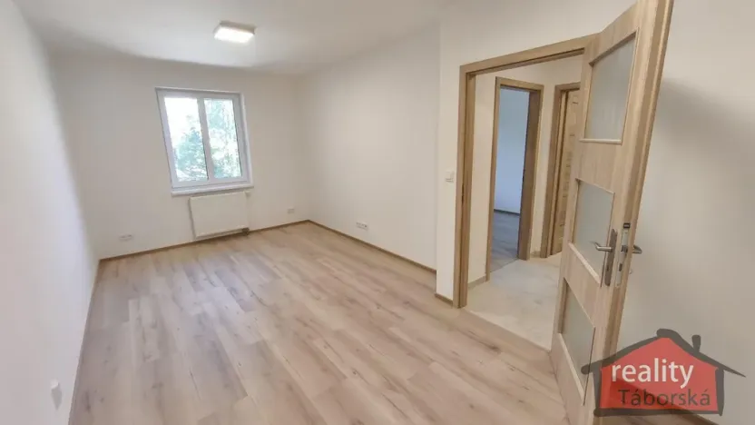 Prodej bytu 2+kk, Nupaky, Nupacká, 38 m2