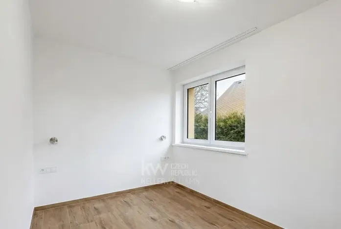 Pronájem bytu 2+kk, Praha - Chodov, Zakouřilova, 31 m2