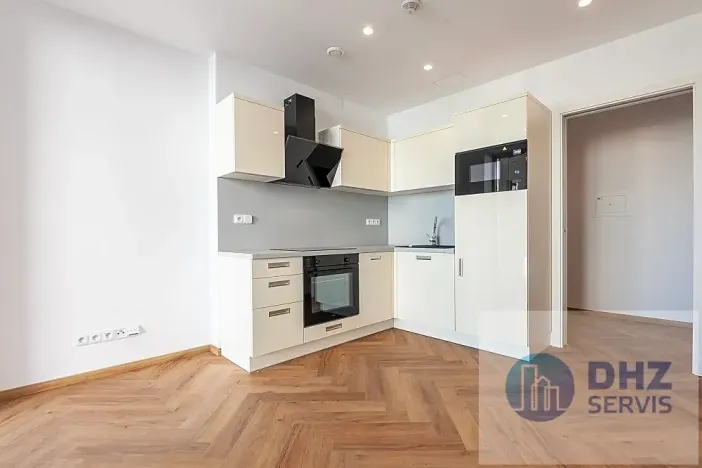 Pronájem bytu 2+kk, Poděbrady, Studentská, 36 m2