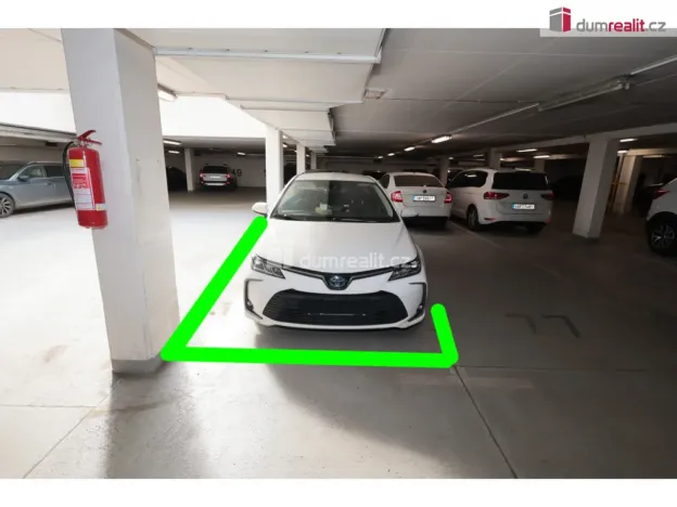 Pronájem garáže, Praha - Žižkov, V kapslovně, 12 m2