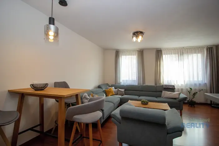 Pronájem bytu 3+kk, Praha - Libeň, Na žertvách, 75 m2