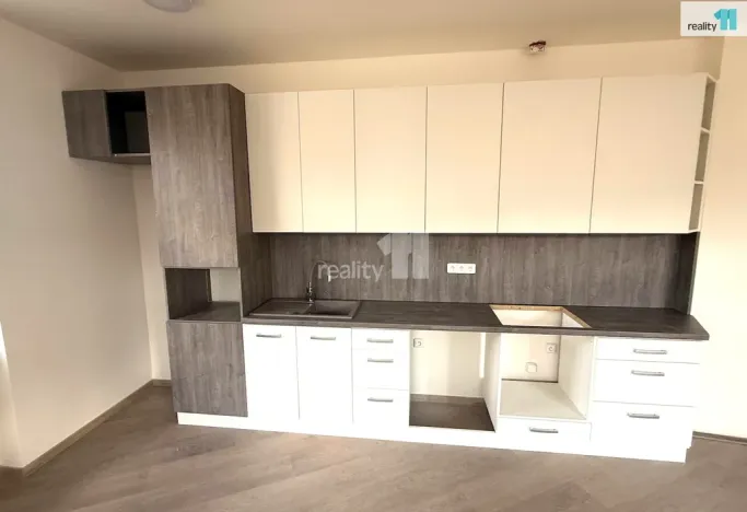 Pronájem bytu 2+kk, Praha - Michle, Hanusova, 74 m2