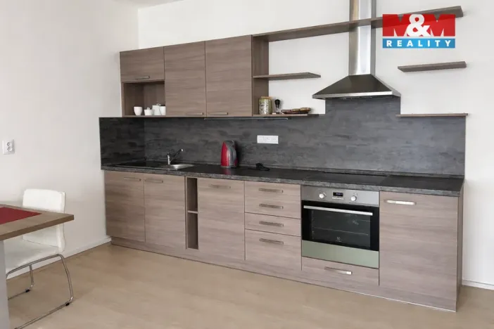 Pronájem bytu 2+kk, Pardubice, Pod Vinicí, 65 m2