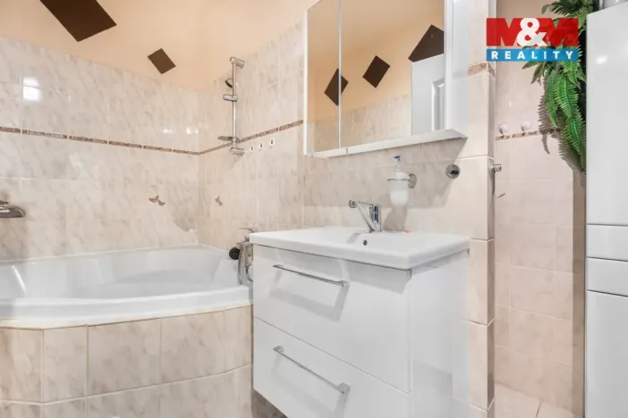 Prodej bytu 4+1, Česká Lípa, Kunratická, 96 m2