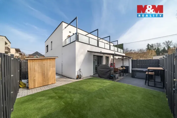 Prodej bytu 3+kk, Rokycany - Borek, Pražská, 72 m2