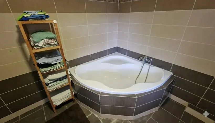 Prodej rodinného domu, Jeneč, A. Jiráska, 75 m2