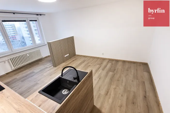 Pronájem bytu 2+kk, Krnov, SPC E, 40 m2