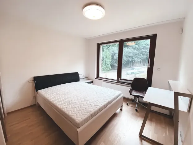 Pronájem bytu 2+kk, Praha - Smíchov, Mozartova, 52 m2