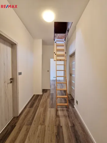 Pronájem bytu 2+1, Lochovice, 96 m2