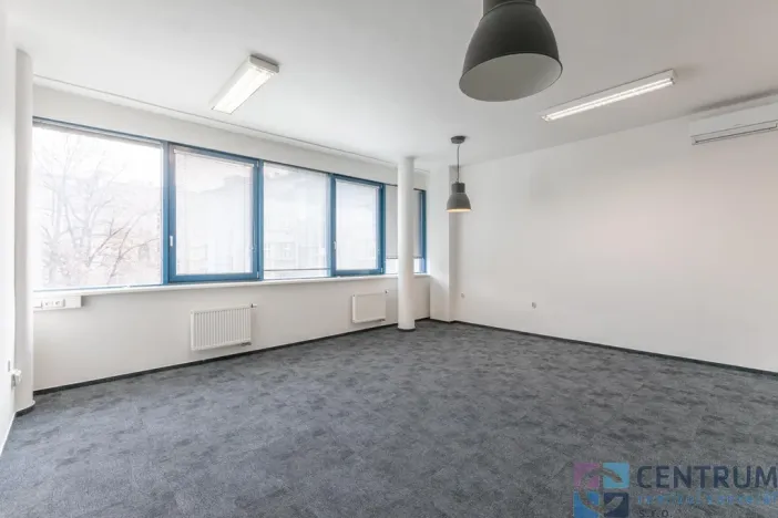 Pronájem kanceláře, Praha - Holešovice, U Pergamenky, 225 m2