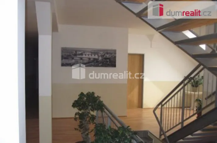 Pronájem bytu 1+kk, Praha - Kobylisy, Zenklova, 20 m2