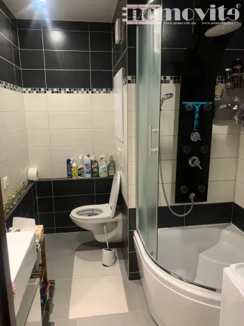 Pronájem bytu 2+kk, Hradec Králové, Brožíkova, 42 m2