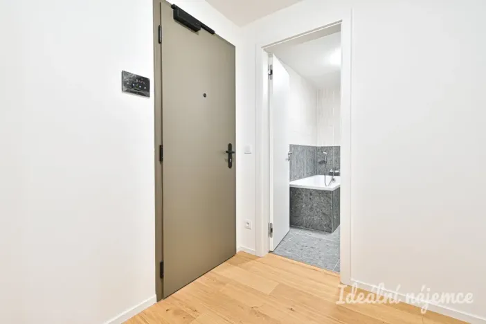 Pronájem bytu 1+kk, Brno - Zábrdovice, Bratislavská, 34 m2