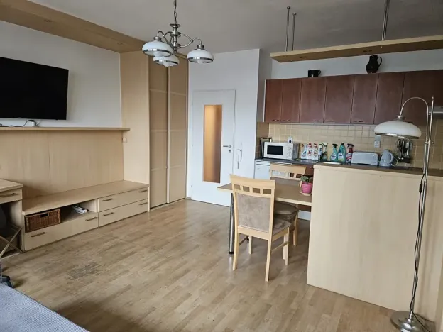 Pronájem bytu 1+kk, Praha - Stodůlky, Sluneční náměstí, 40 m2